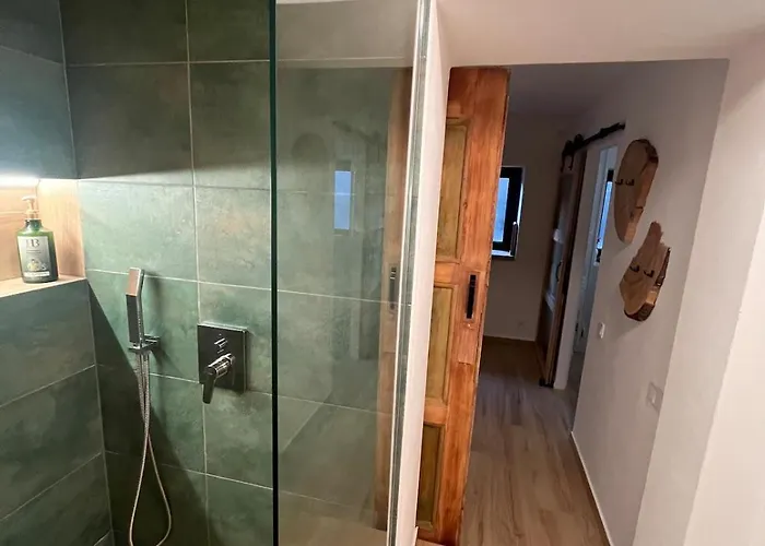 Zelena Pod Klinovcem